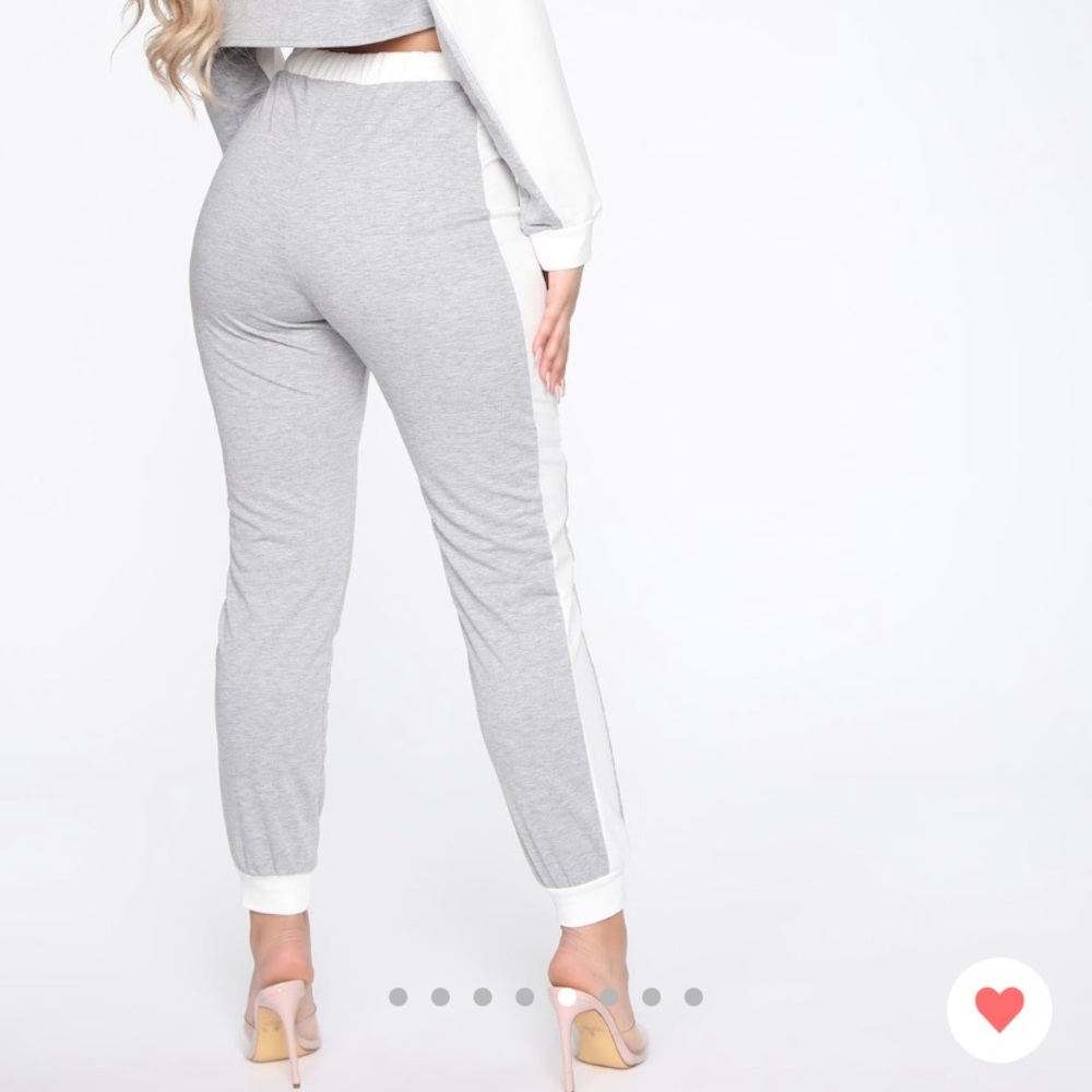 gray & white lounge set